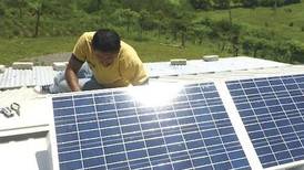 Tecnología y sustentabilidad: ¿Cómo se le hace mantención a los paneles solares?
