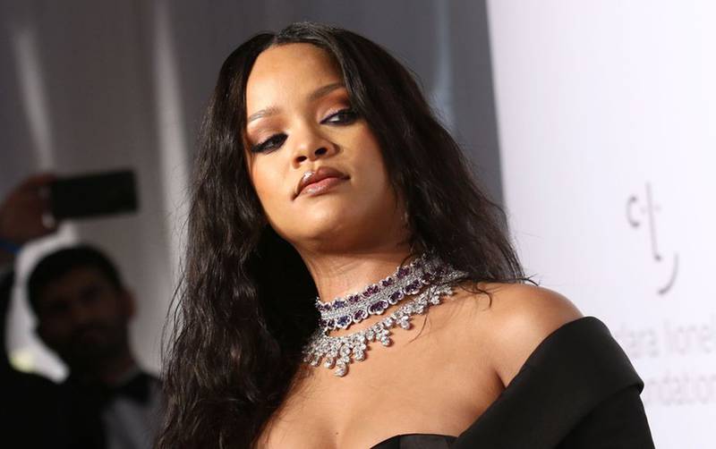 Rihanna muestra estrías y vellos en redes sociales – Publimetro Perú