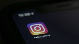 Instagram cataloga como “contenido delicado” a publicaciones que hablan sobre el aborto