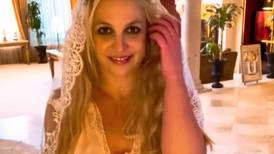 Britney Spears sigue preocupando a sus fans con nuevo video y desnudo