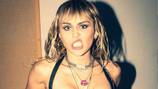 Miley Cyrus enloquece a sus fans con atrevido ‘twerking’ | VIDEO