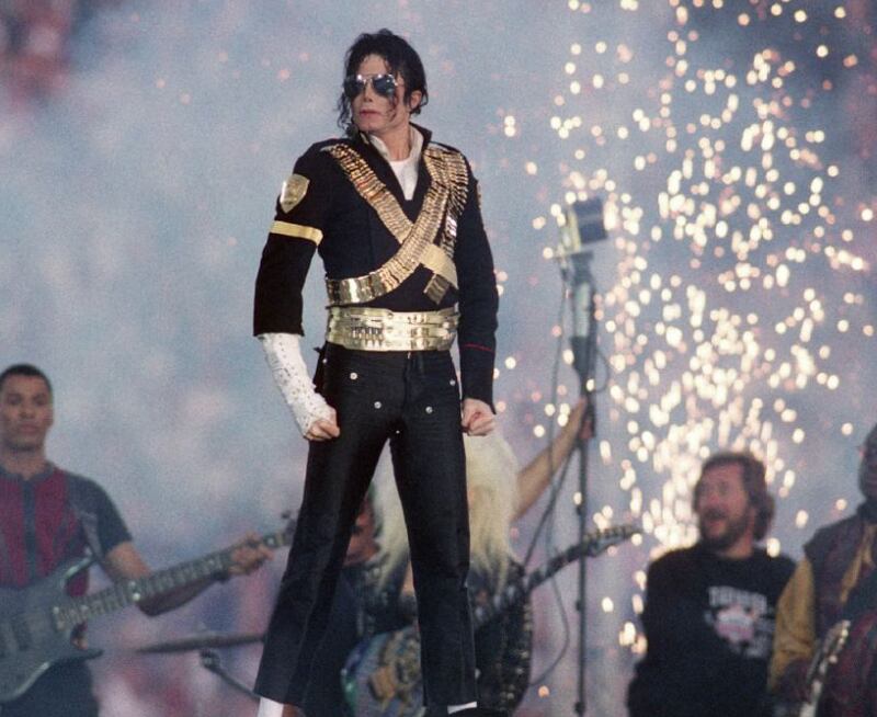 Michael Jackson fue el primer acto oficial del medio tiempo.