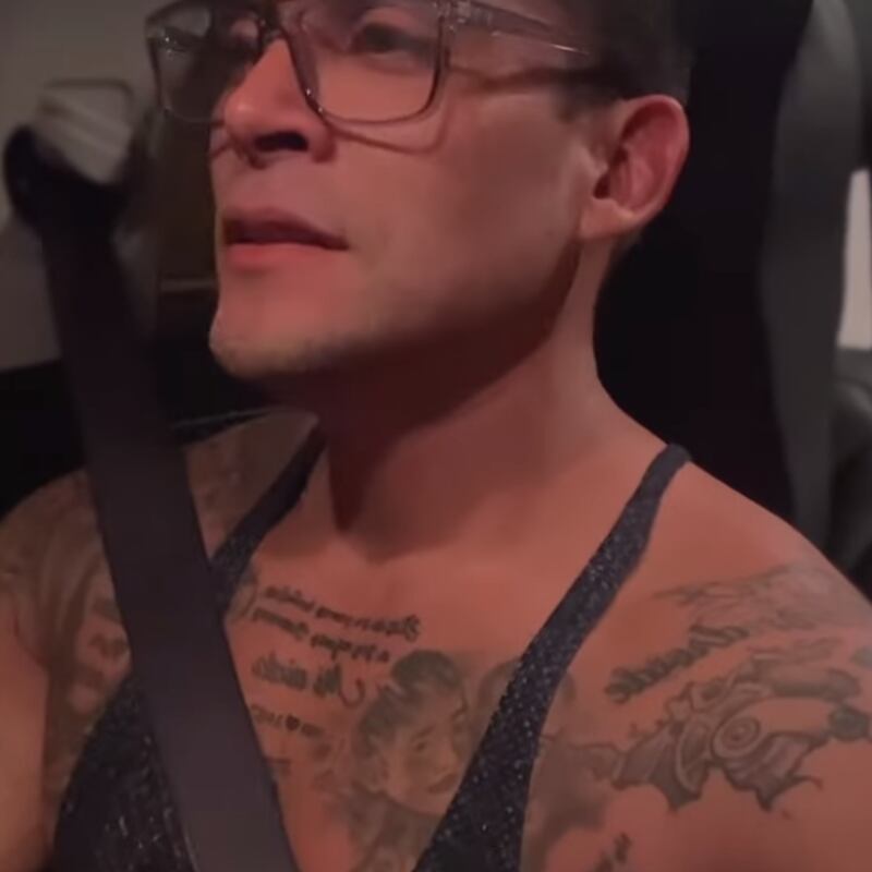 Christian Domínguez sigue en el ojo del huracán por sus escándalos amorosos.