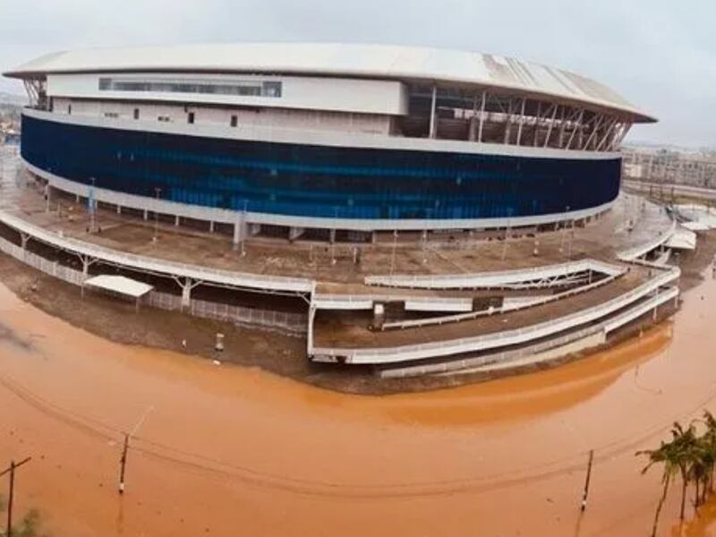 Impresionantes imágenes de estadios inundados en Brasil