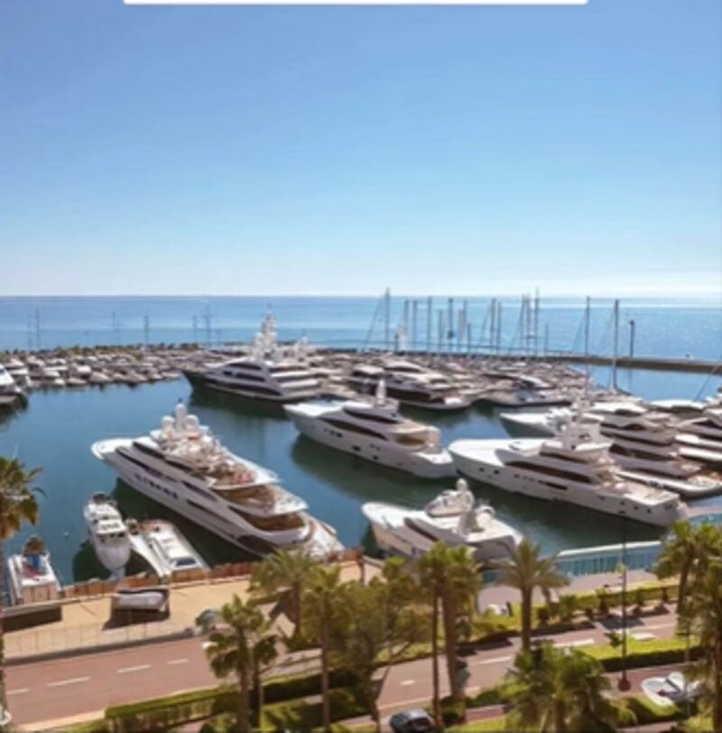 La marina moderna en La Punta.
