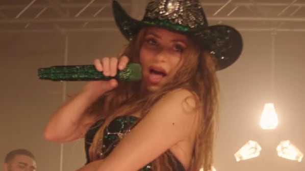 Shakira sigue brillando con su álbum "Las mujeres ya no lloran".