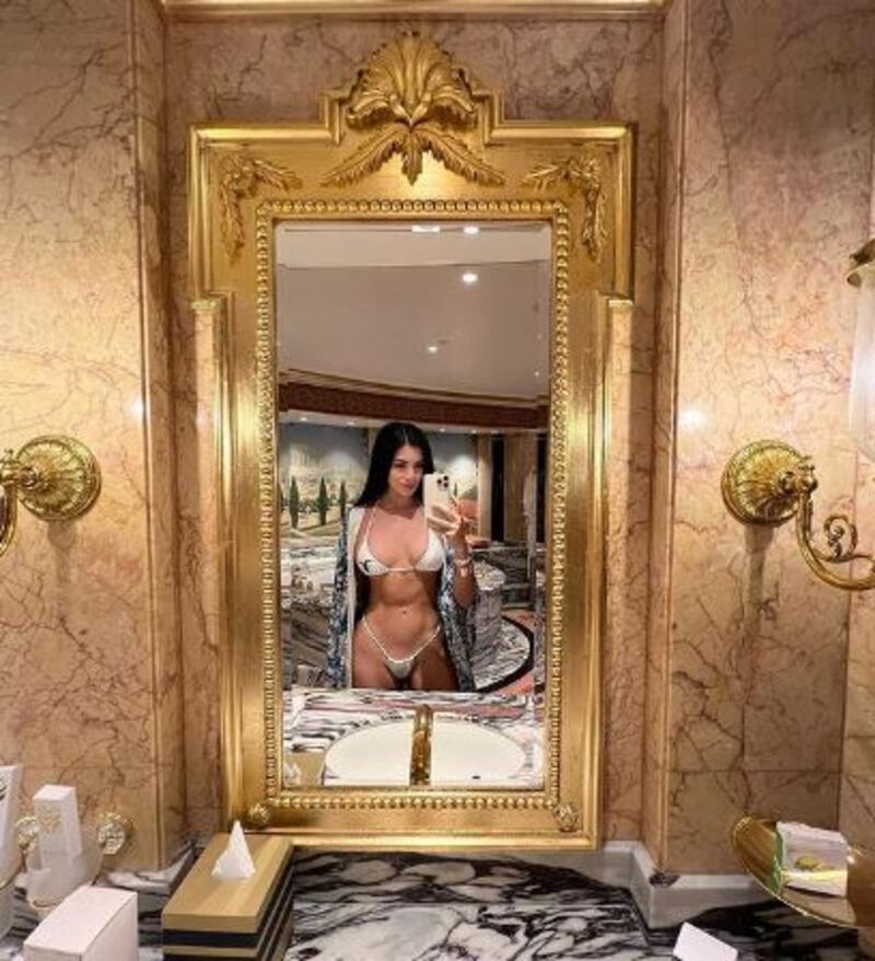 Samantha Batallanos, la modelo peruana que estuvo en un evento con el magnate Dan Bilzerian.