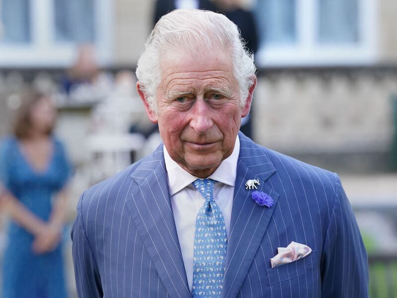 Alerta máxima por estado de salud del rey Carlos: afirman que “se encuentra realmente muy mal”
