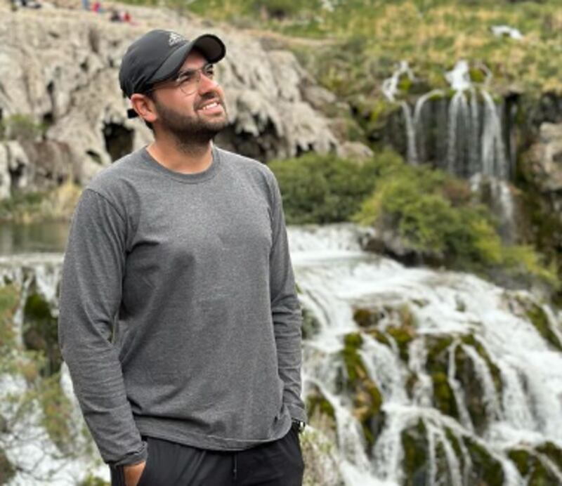 Novio de Adolfo Aguilar.
