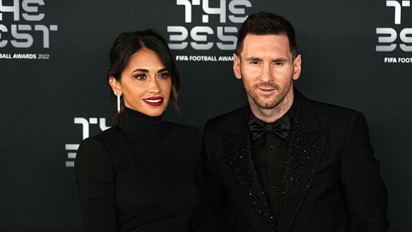 Lio Messi y Antonela Roccuzzo en la gala The Best