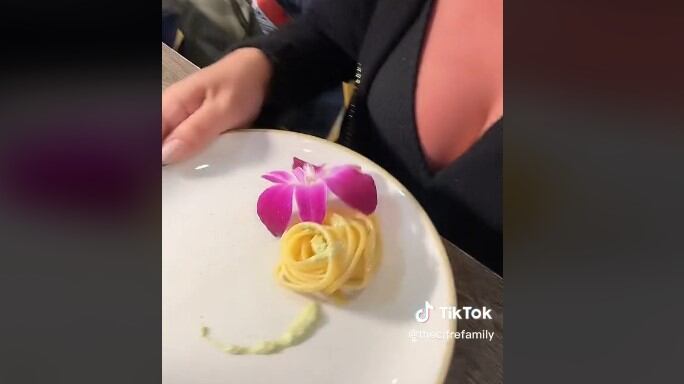 Una mujer se llevó la decepción cuando le sirvieron el plato en un fino restaurante de Miami