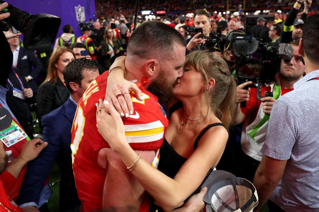 Taylor Swift y Travis Kelce en el Super Bowl.