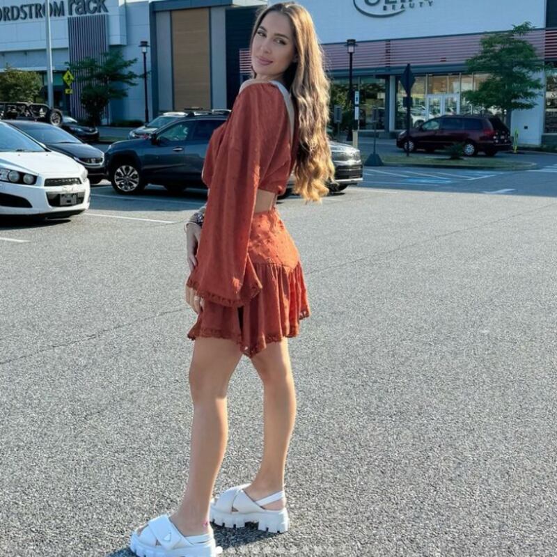 Ana Paula Consorte derrocha estilo en sus redes sociales.