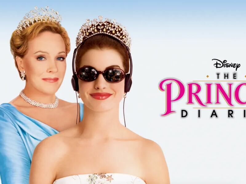 El desarrollo de ‘The Princess Diaries 3′ está en un “buen lugar”: Anne Hathaway