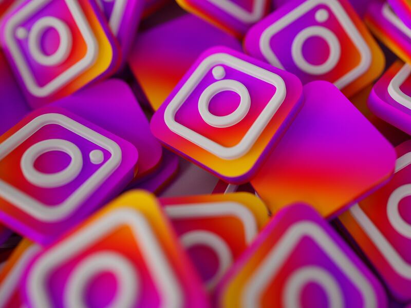 Instagram ya permite activar historias secretas