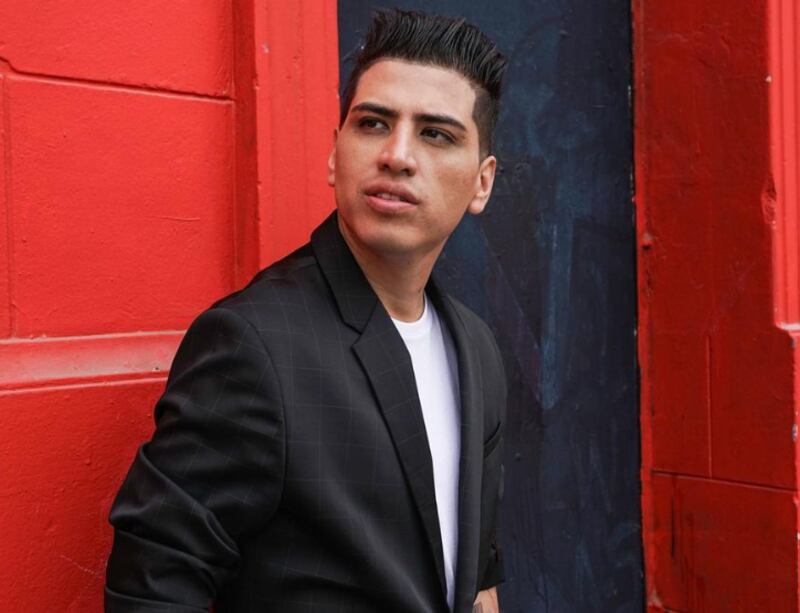 John Kelvin detenido tras agresiones a su pareja Glenda Rodríguez.